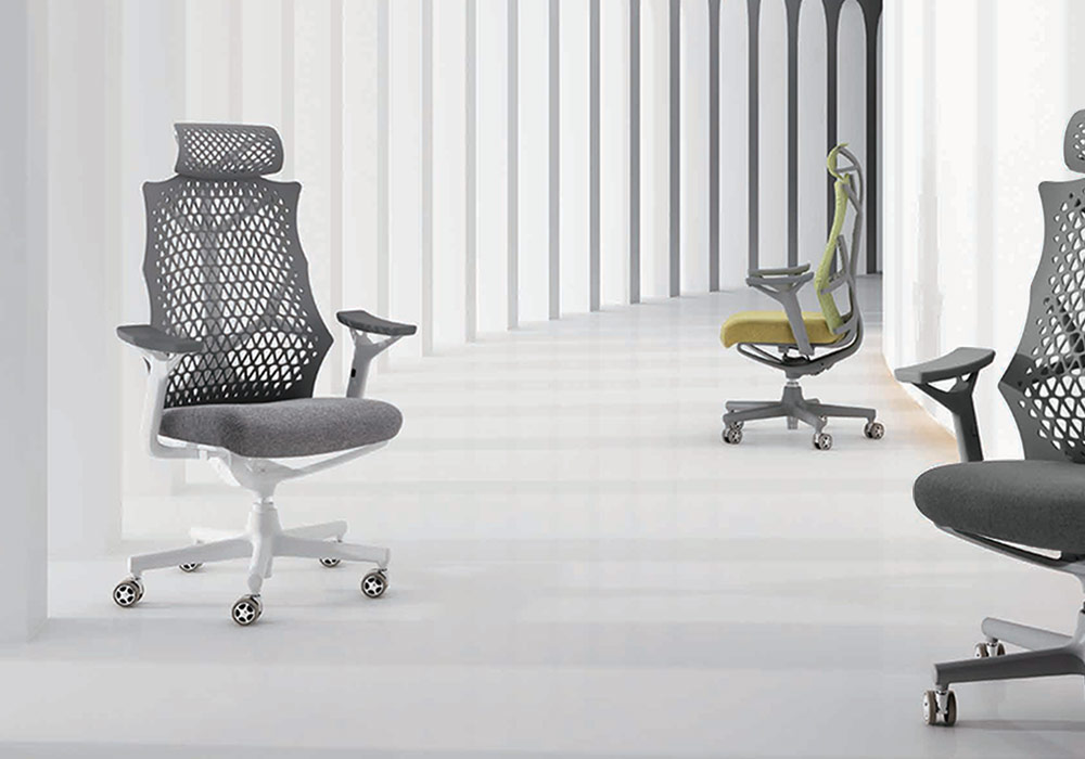 Pine Ergonomic Executive Chair